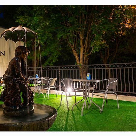 Hotel Neptun Eforie Екстериор снимка